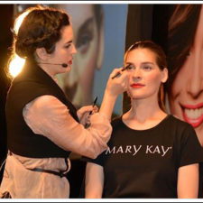 Extreme Makeover: Mary Kay Shatters Women’s Day Record